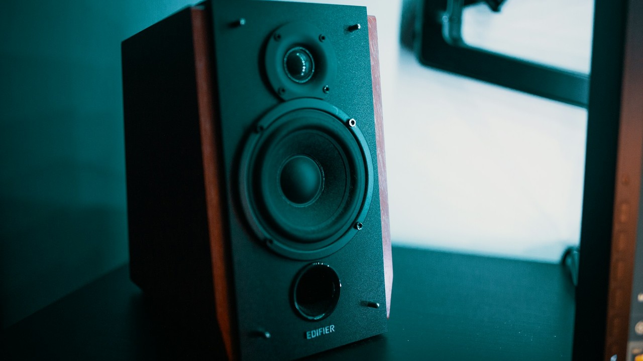 Minh họa chi tiết cho ph&acirc;n đoạn: Nguy&ecirc;n l&yacute; n&eacute;n &acirc;m thanh MP3: V&igrave; sao file n&eacute;n lại nhẹ hơn đĩa CD gốc gấp 10 lần?